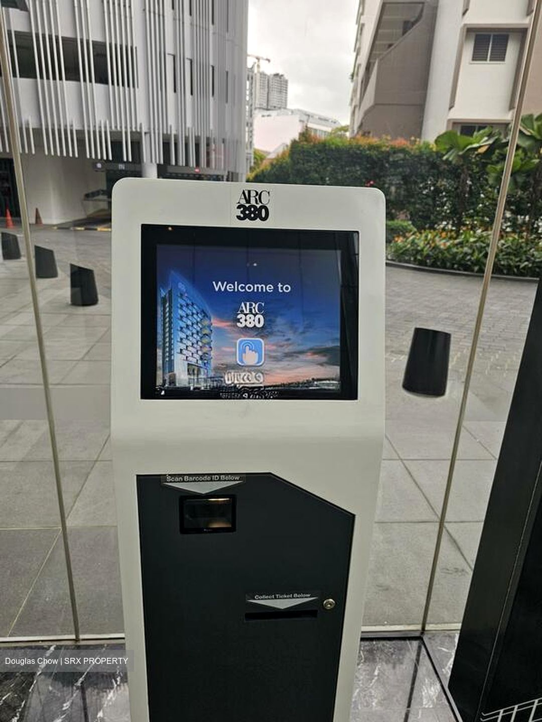 Arc 380 (D8), Office #517390031